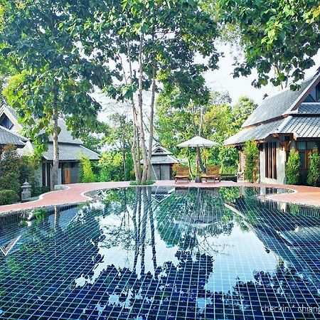 Hotel Ruean Racha Chiang Mai Esterno foto