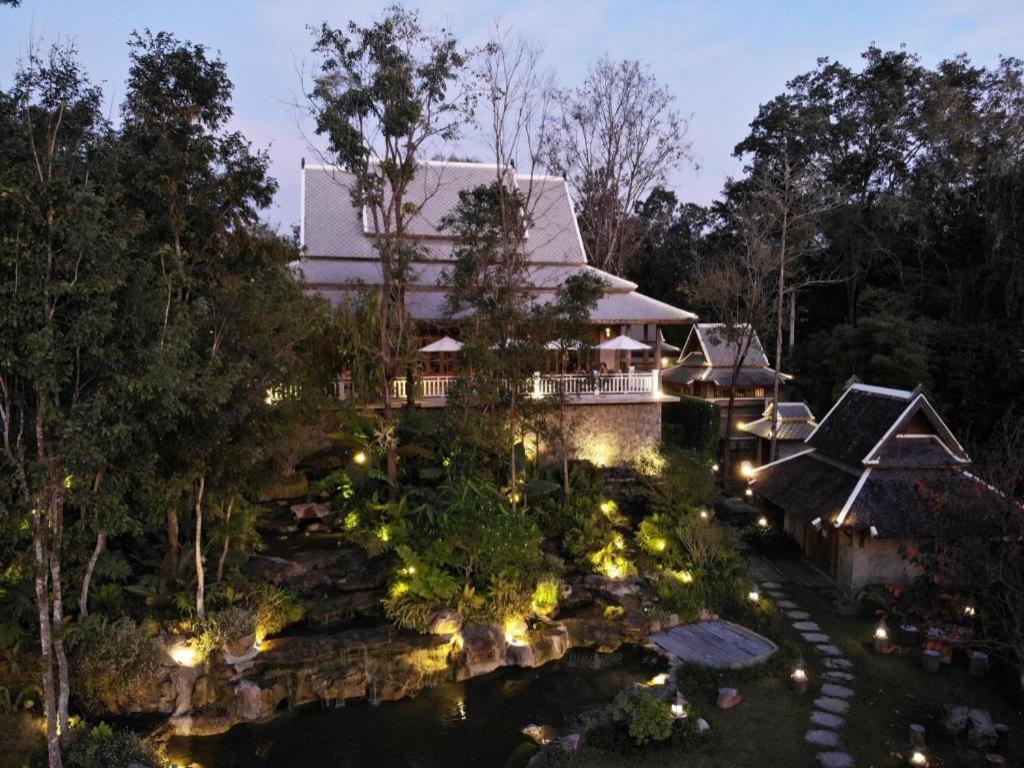 Hotel Ruean Racha Chiang Mai Esterno foto
