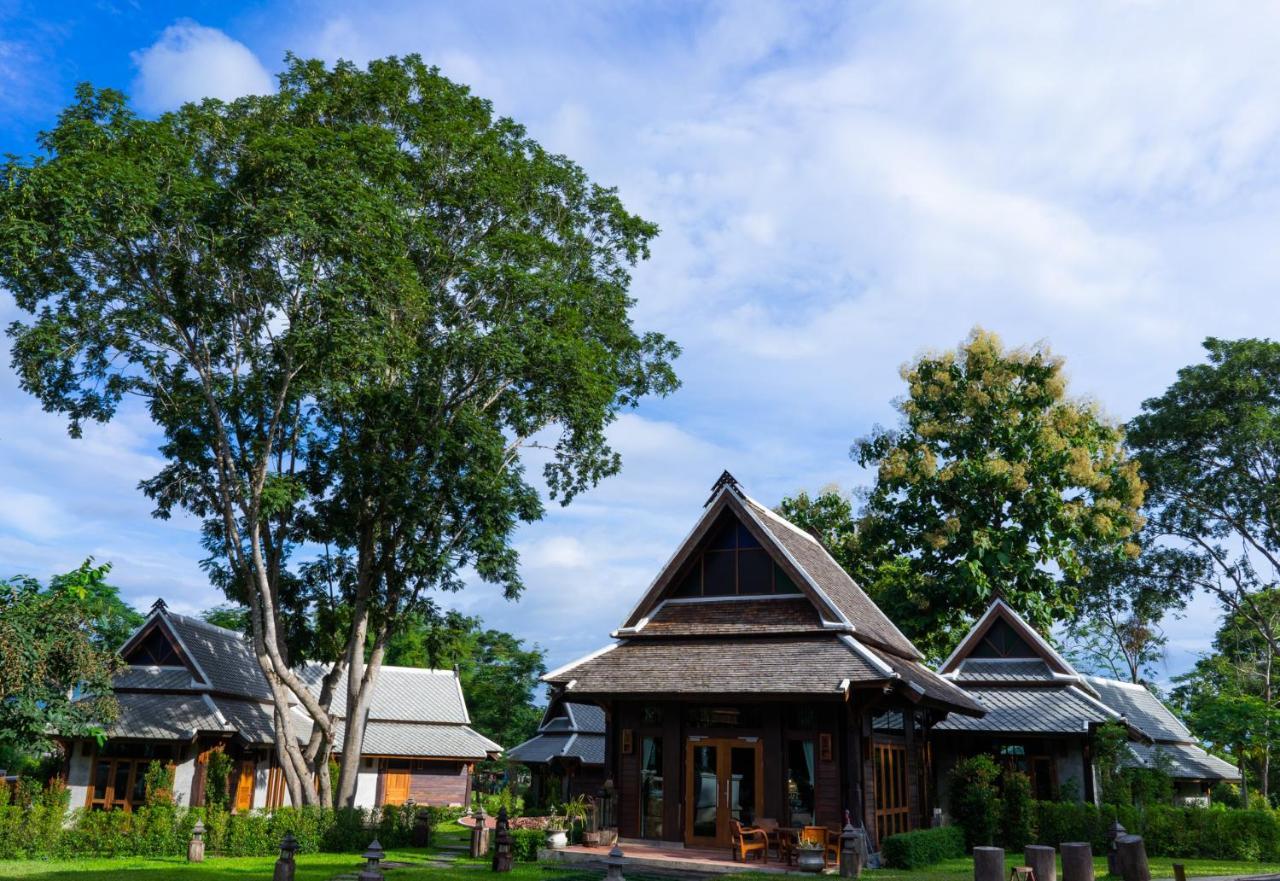 Ruean Racha Resort Chiang Mai Esterno foto
