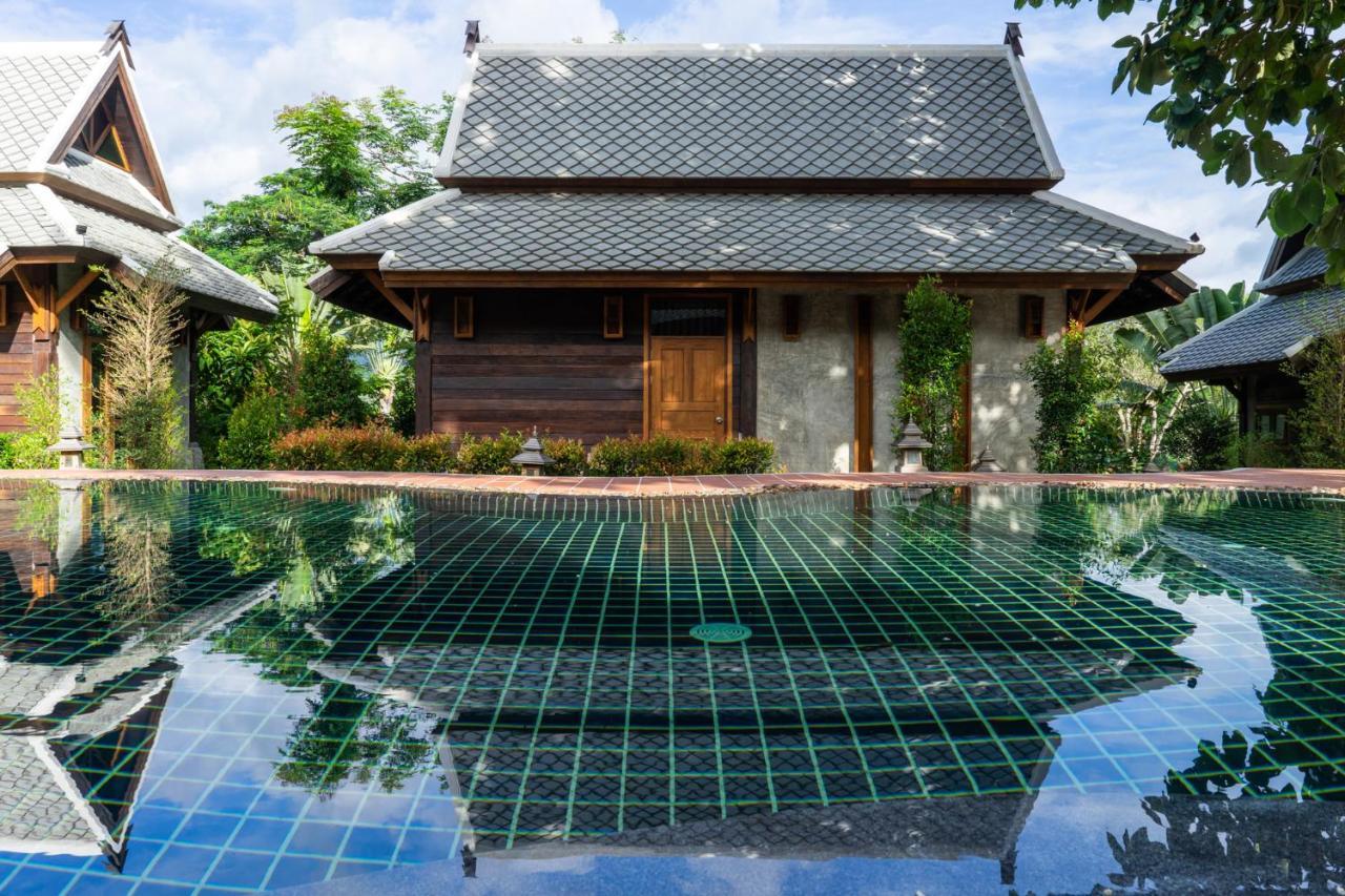 Hotel Ruean Racha Chiang Mai Esterno foto