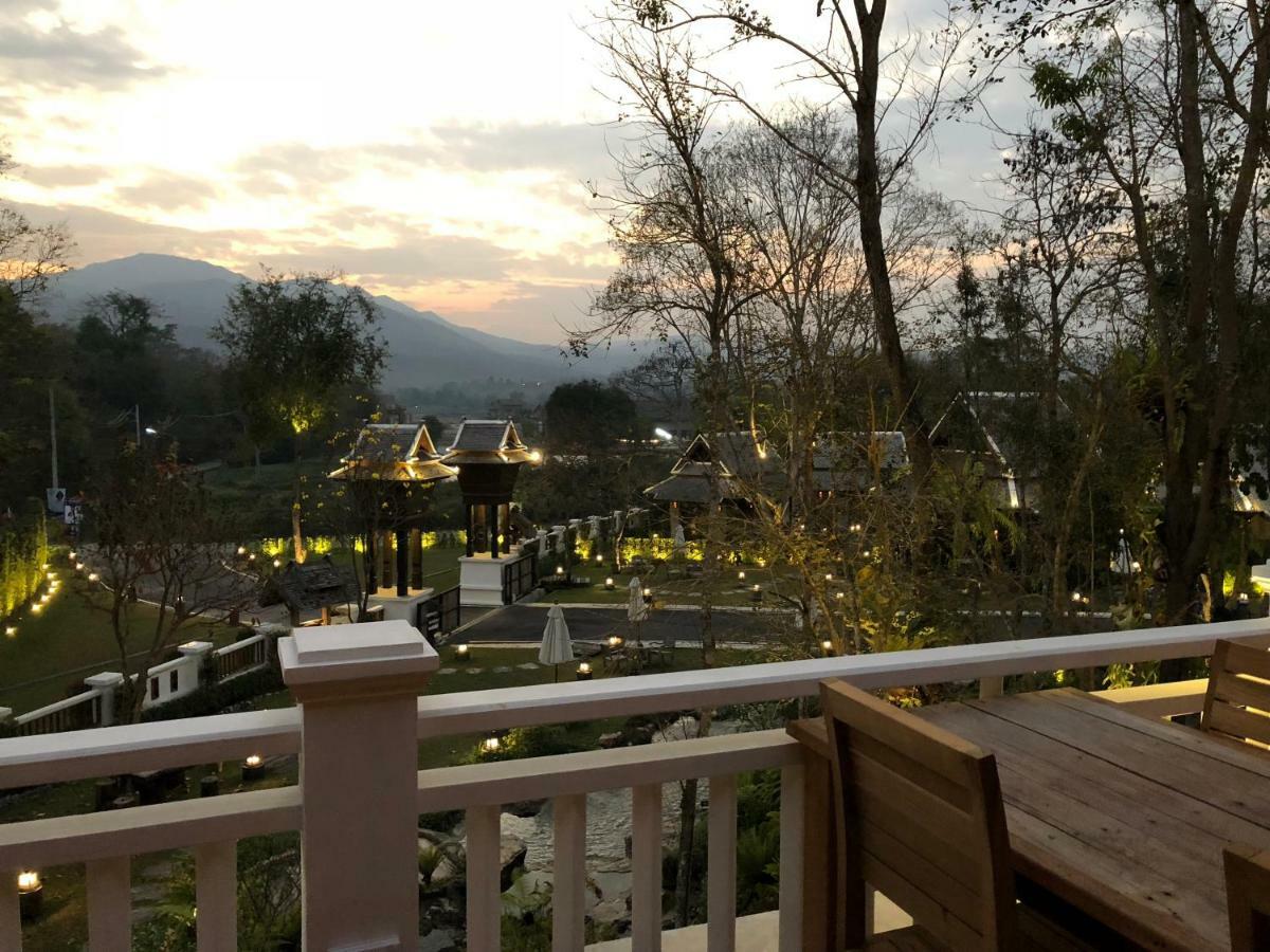 Hotel Ruean Racha Chiang Mai Esterno foto