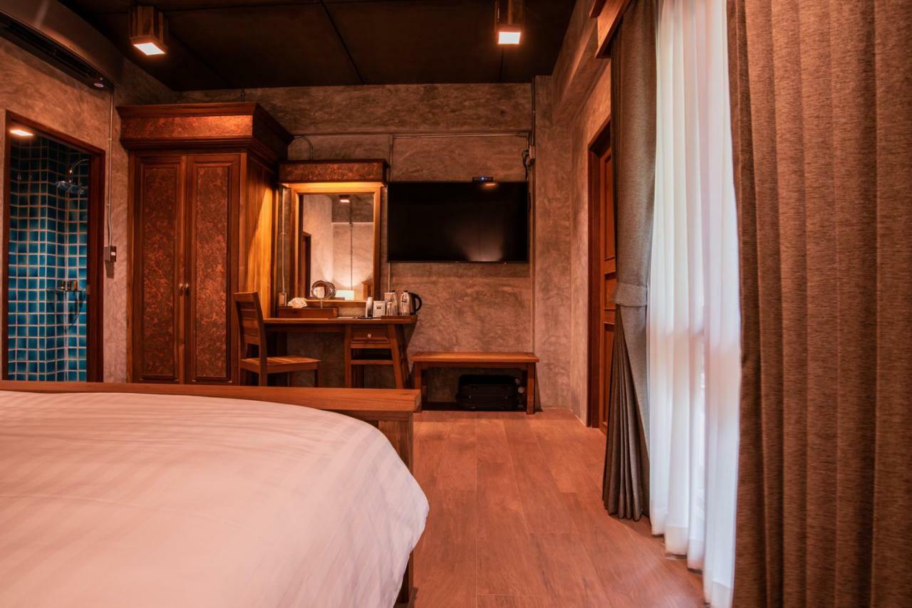 Hotel Ruean Racha Chiang Mai Esterno foto