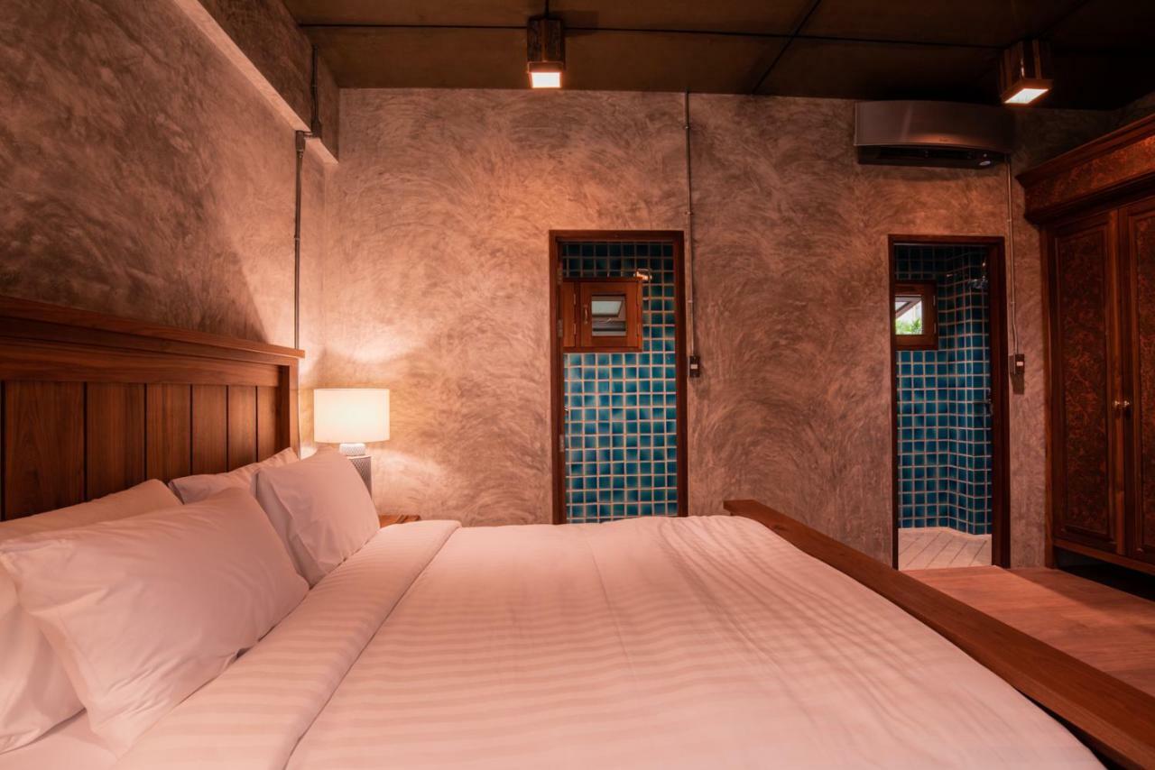 Hotel Ruean Racha Chiang Mai Esterno foto